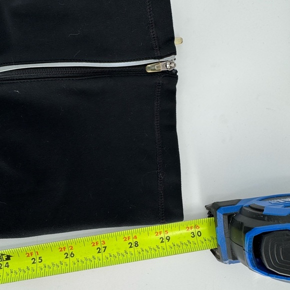 Nike Women's Dri-FIT Unlimited Zippered Cuff Versatile Pants - Picture 16 of 16